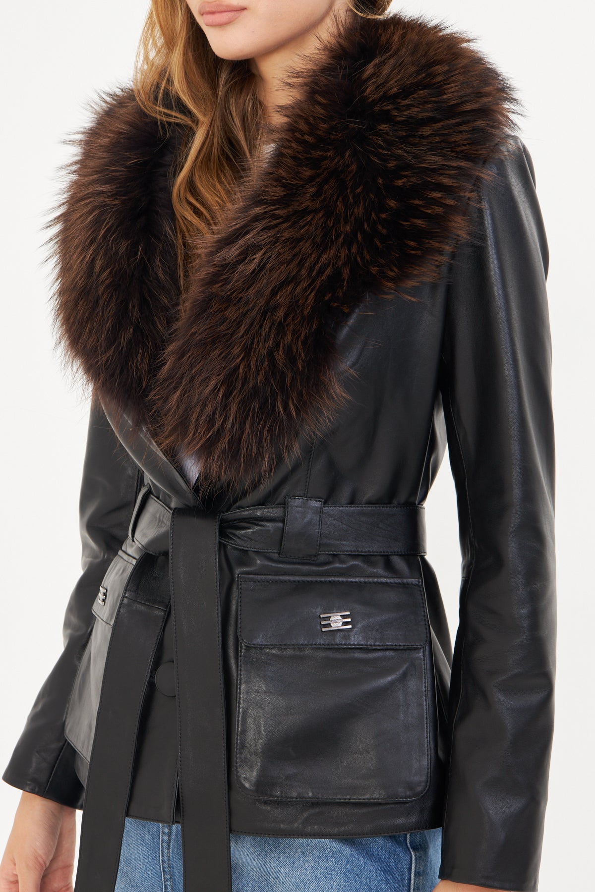 Kadın Tilki Yakalı Deri Ceket