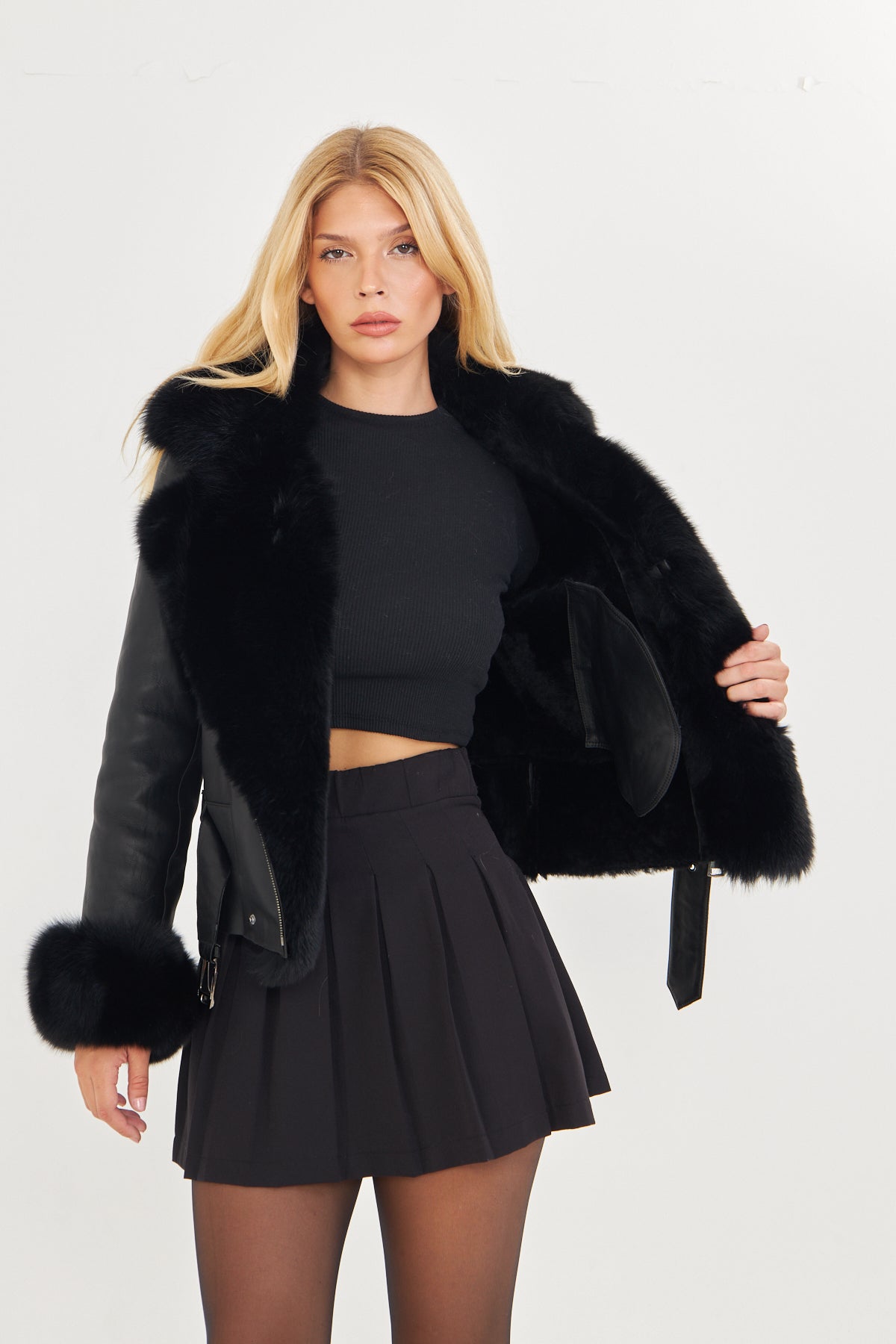 Kadın Tilki Aksesuarlı Kürk Manto