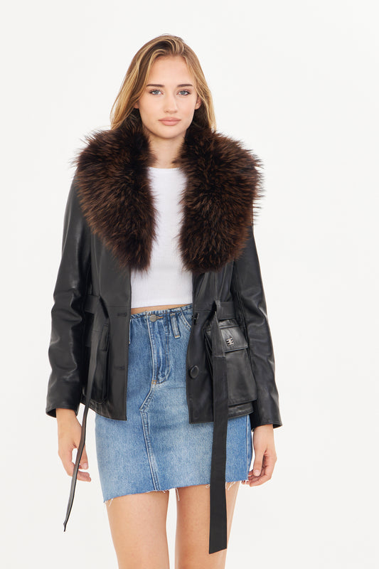 Kadın Tilki Yakalı Deri Ceket