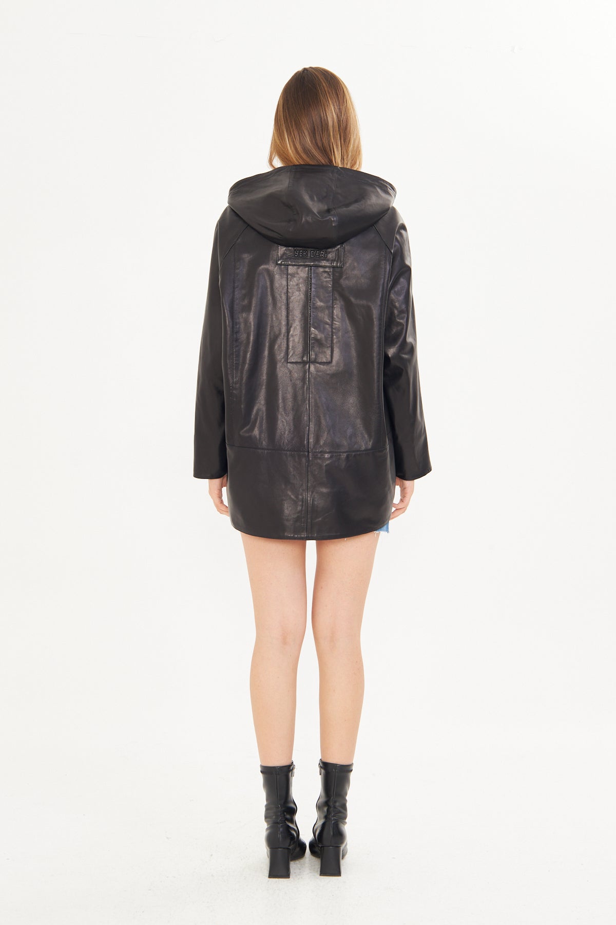 Kadın Kapüşonlu Deri Ceket
