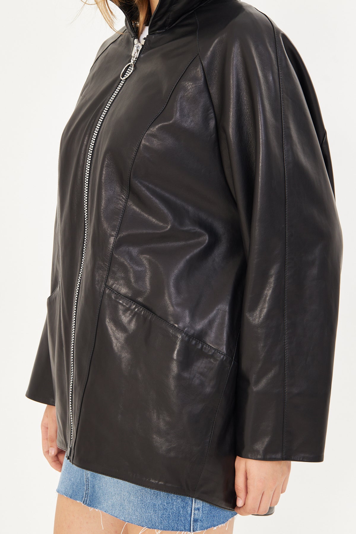 Kadın Kapüşonlu Deri Ceket